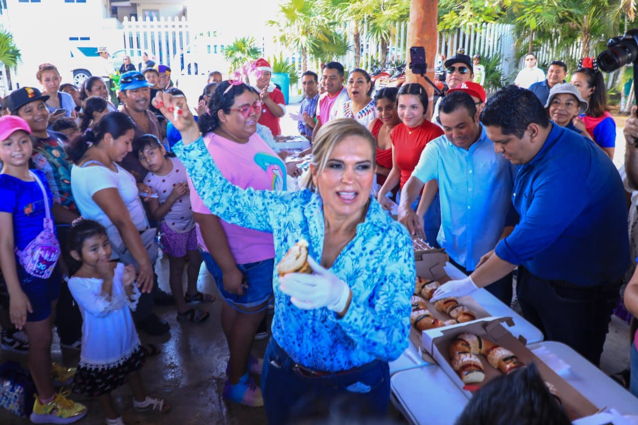 DIF festeja a los reyes del hogar – H. Ayuntamiento de Solidaridad