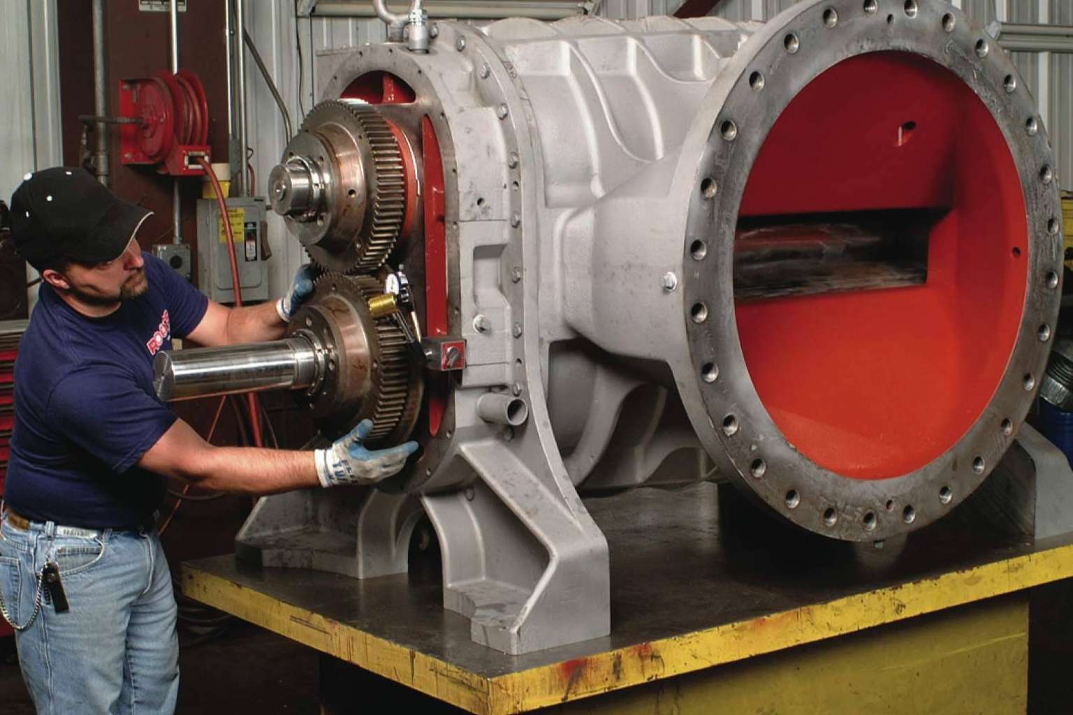 5 diferencias entre los sopladores; Roots 33 URAI vs Sutorbilt 3M