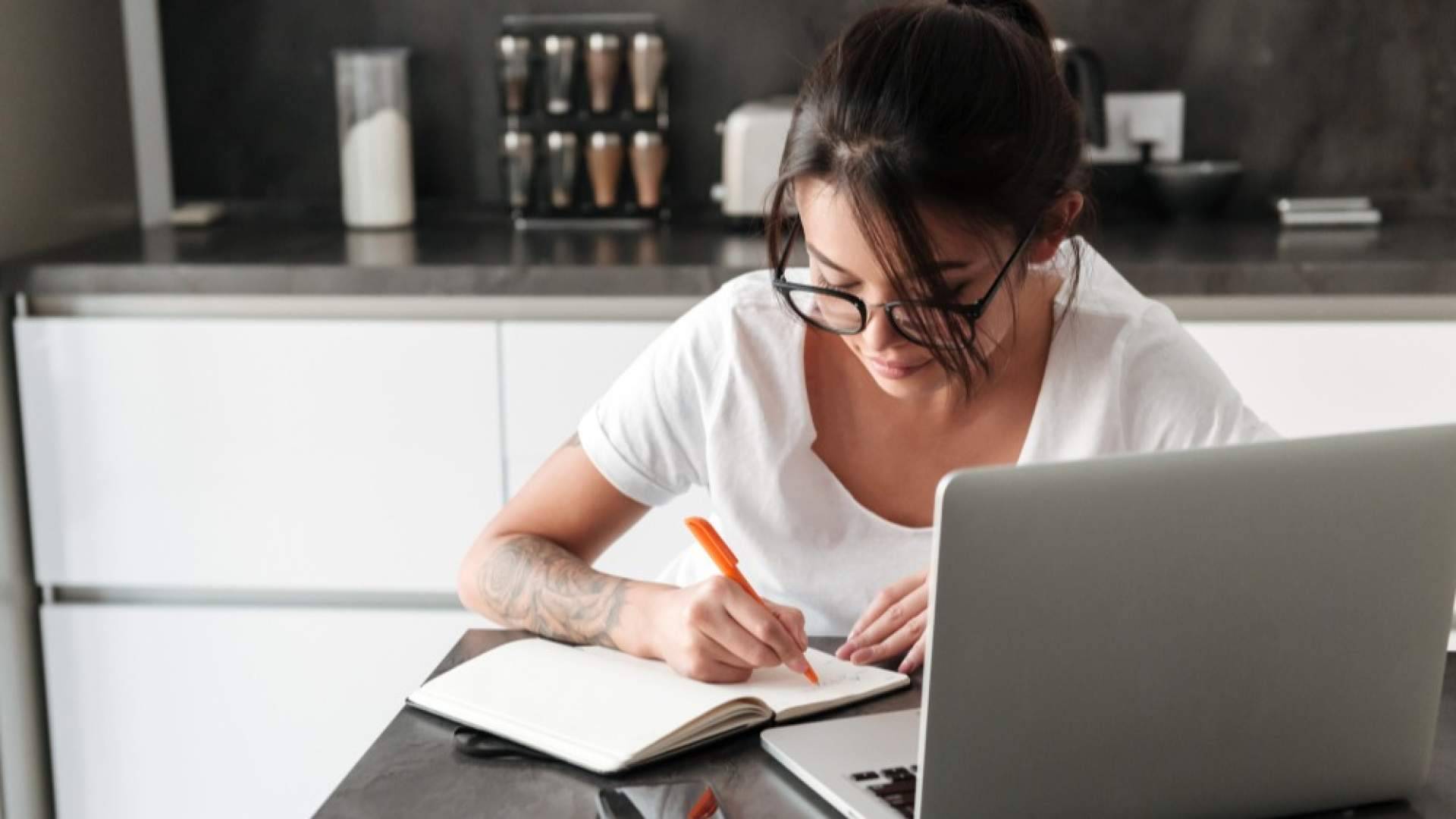 Más de 1,2 millones de colombianos estudian gratis online; las cifras del boom